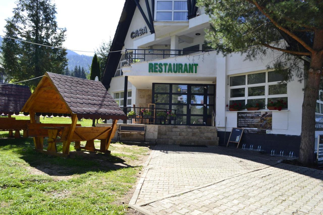Casa Vinga - Restaurant&Jacuzzi 호텔 포이아나브라소프 외부 사진